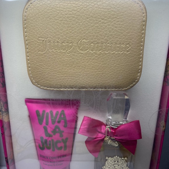 New Juicy COUTURE 1.7 oz (50ml) + 125 mL Body Lotn - Picture 5 of 8
